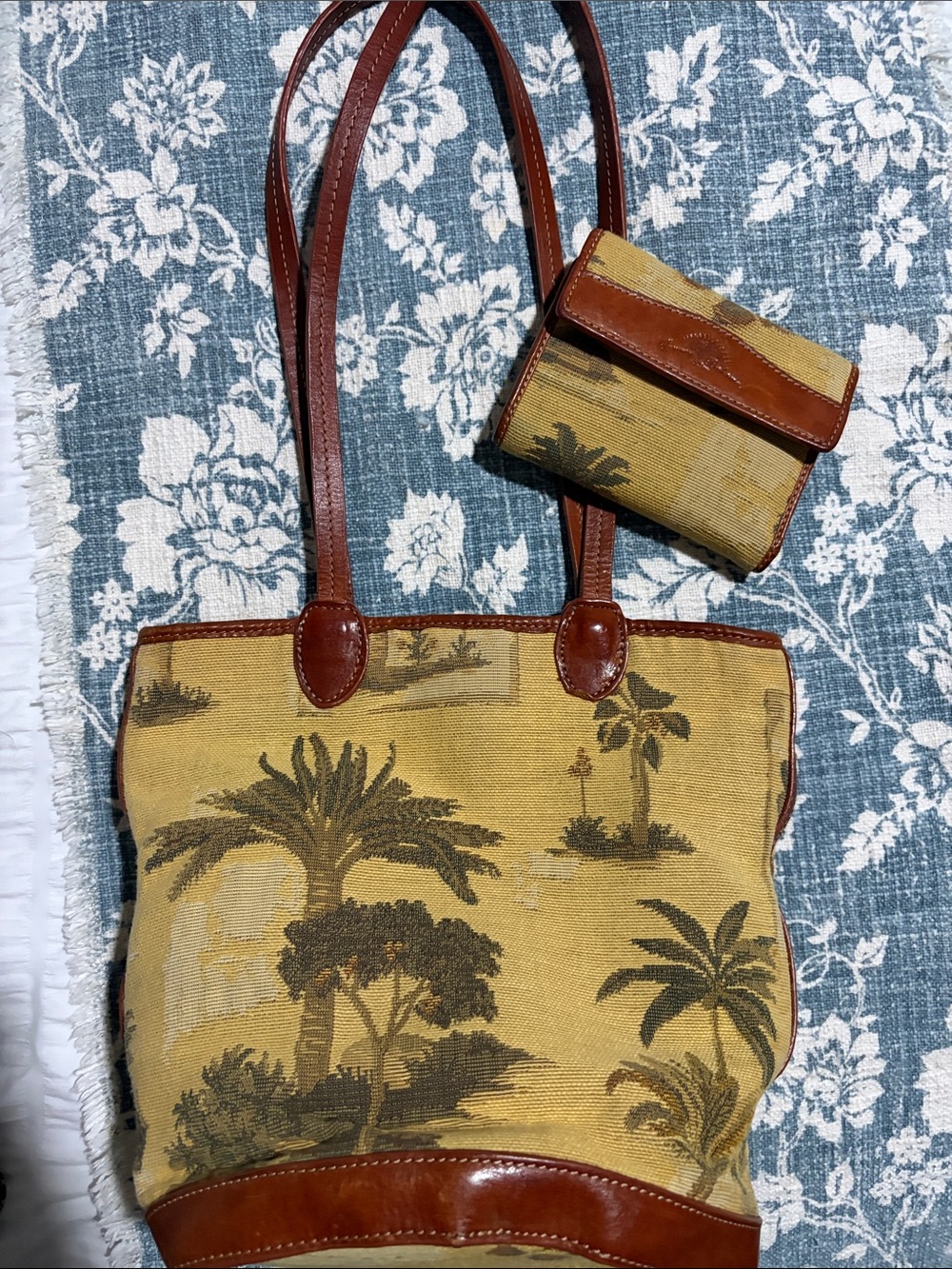 Tommy Bahama Vintage Tapestry Bucket Bag & Wallet with Brown Leather Trim. GUC!